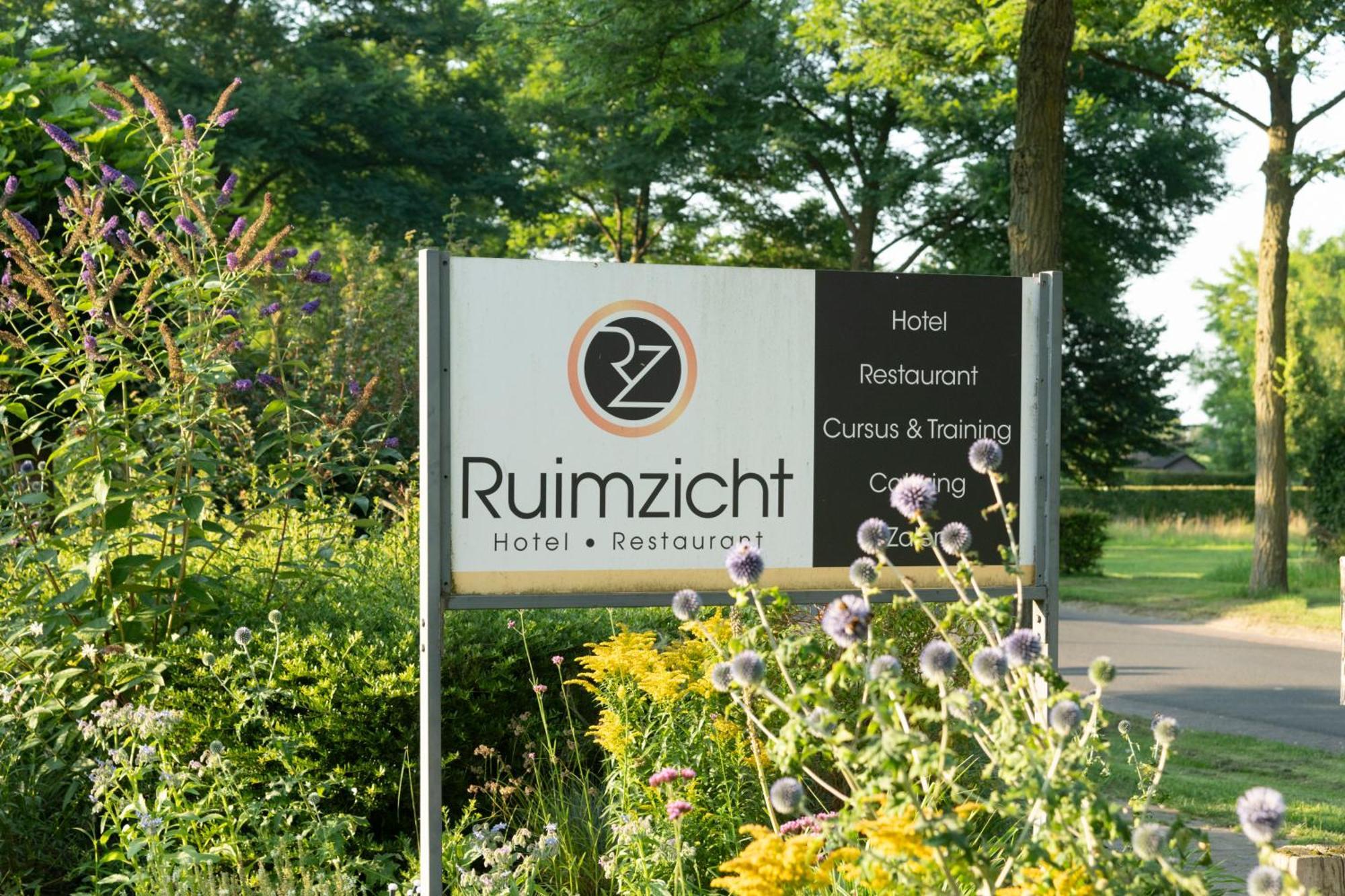 Hotel Restaurant Ruimzicht Zeddam Esterno foto